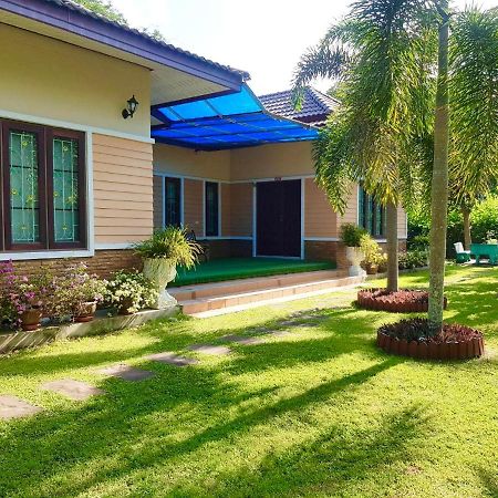 Malinee Villa Phuket 방타오 비치 외부 사진