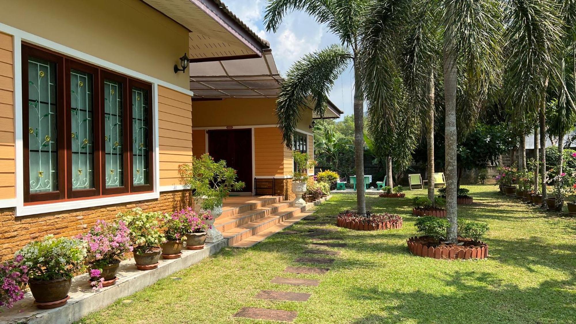 Malinee Villa Phuket 방타오 비치 외부 사진