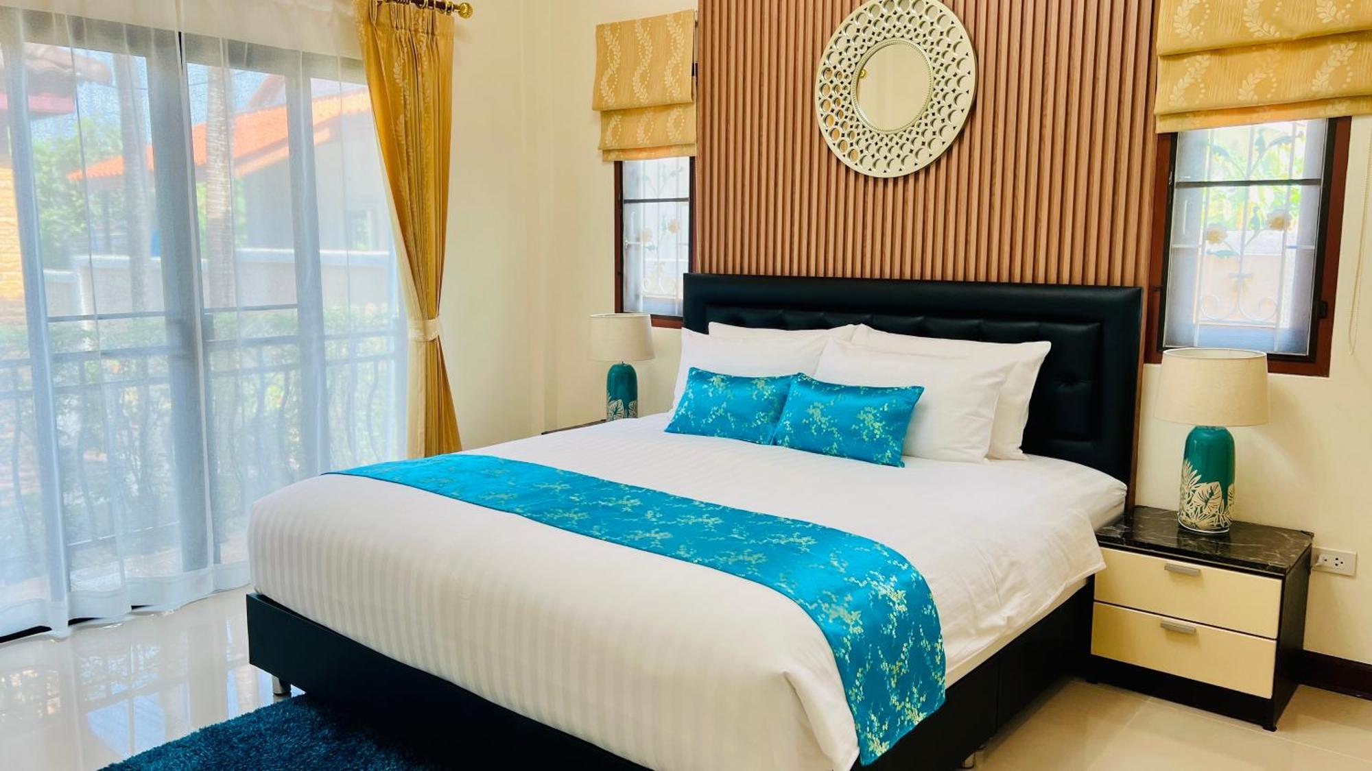 Malinee Villa Phuket 방타오 비치 외부 사진