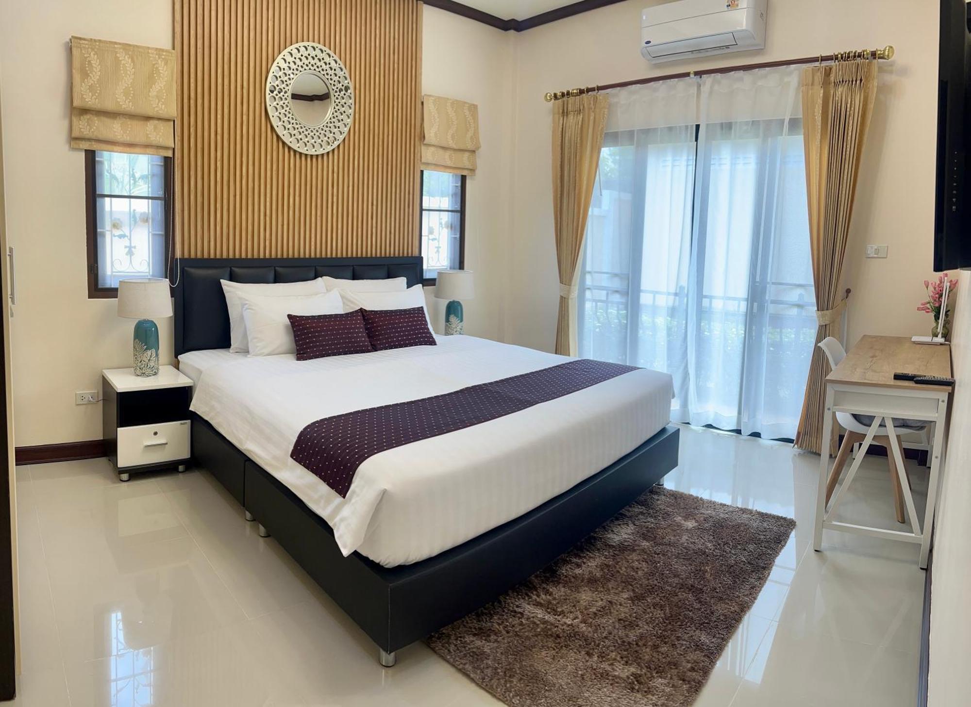 Malinee Villa Phuket 방타오 비치 외부 사진